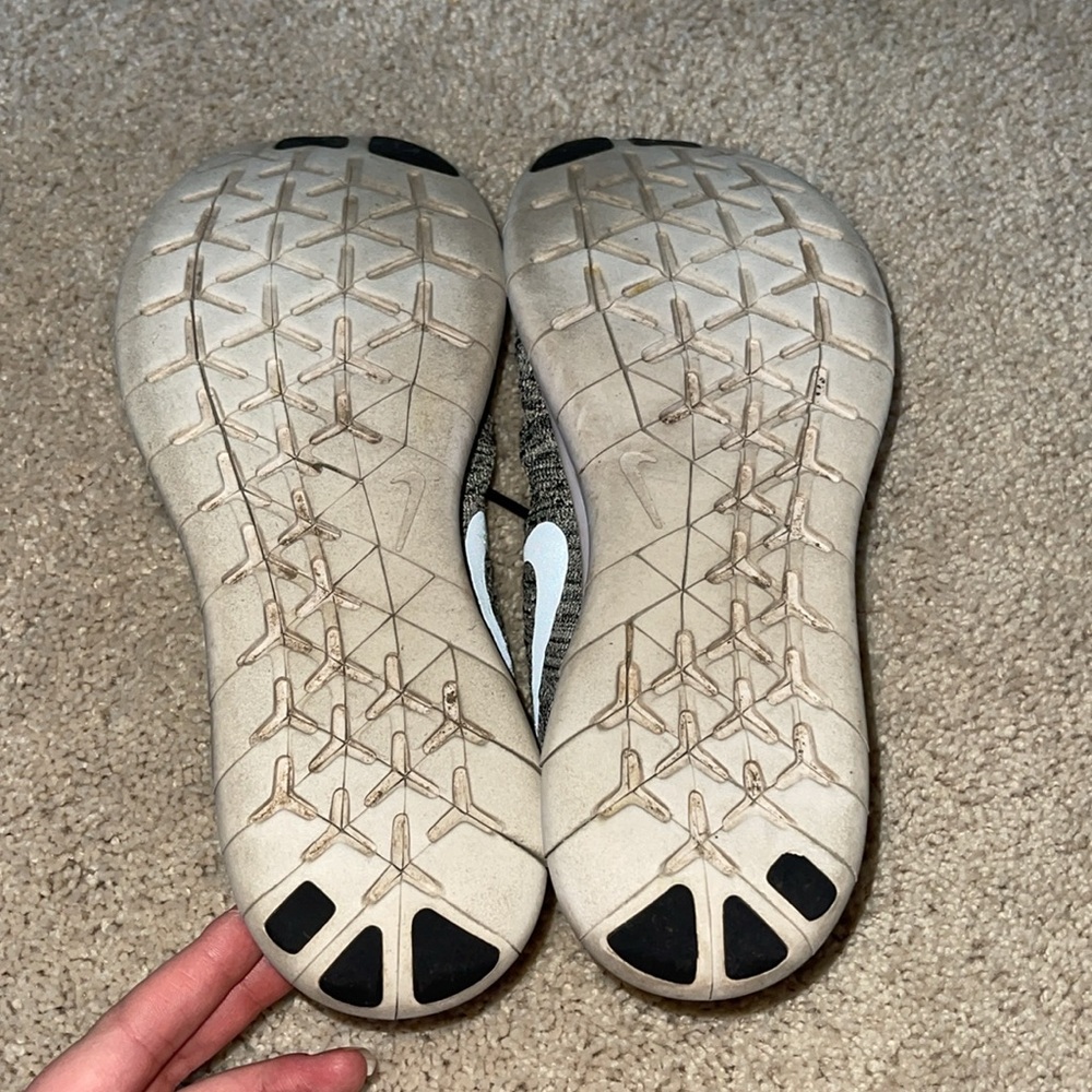 Nike Free Rn Flyknit - Picture 5 of 7